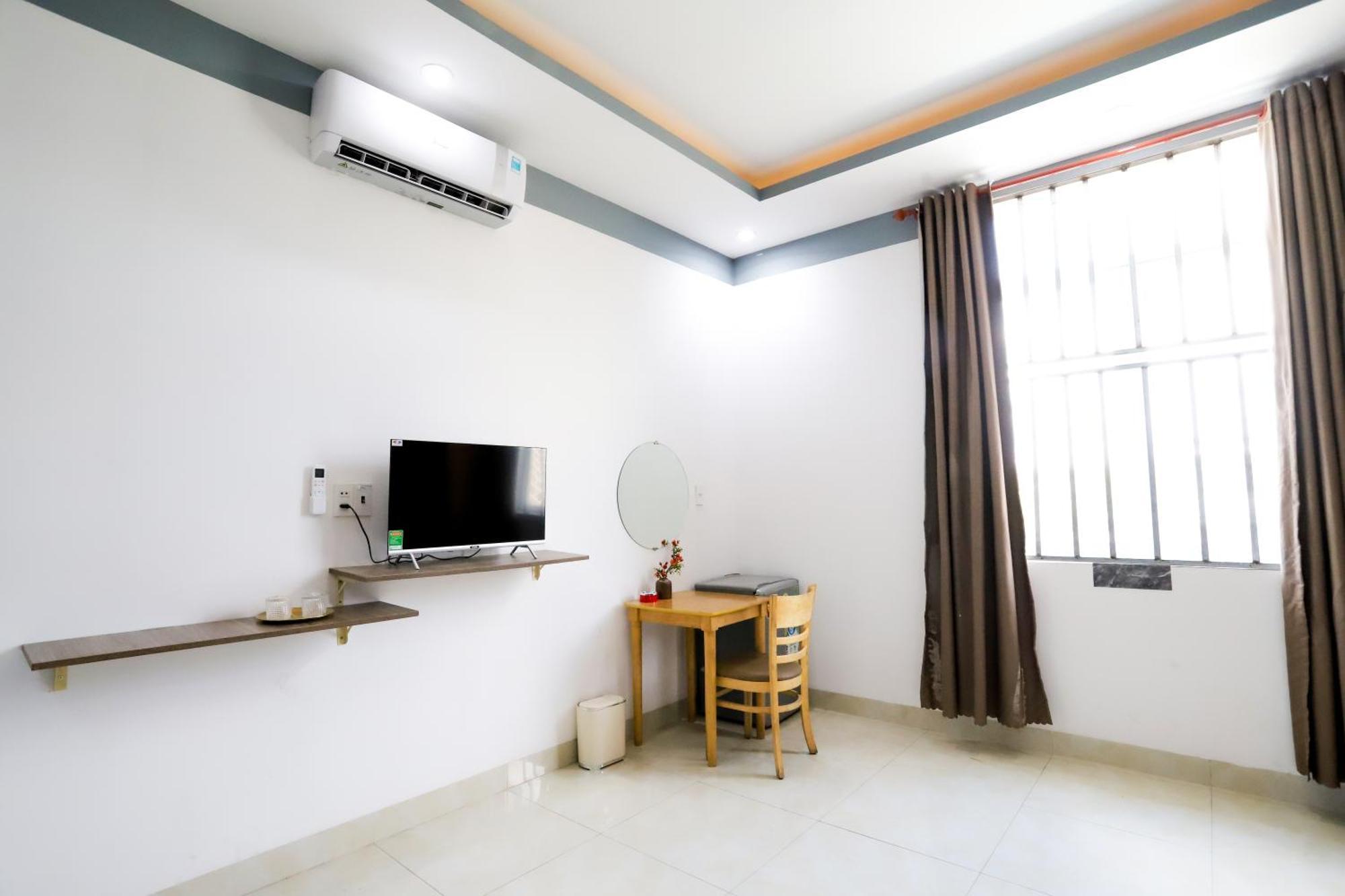 Hotel Tram Anh Nhon Trach Bagian luar foto