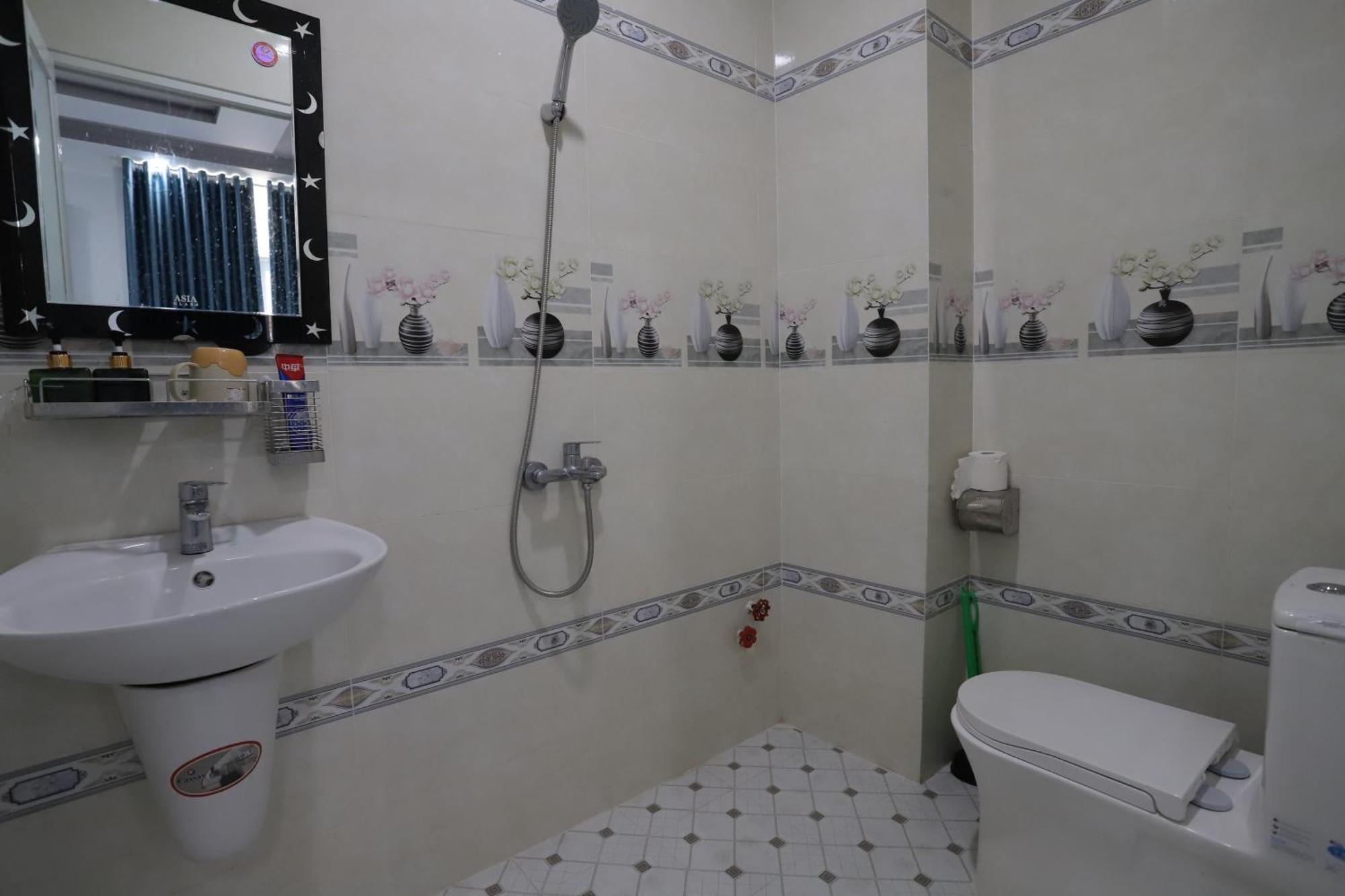 Hotel Tram Anh Nhon Trach Bagian luar foto