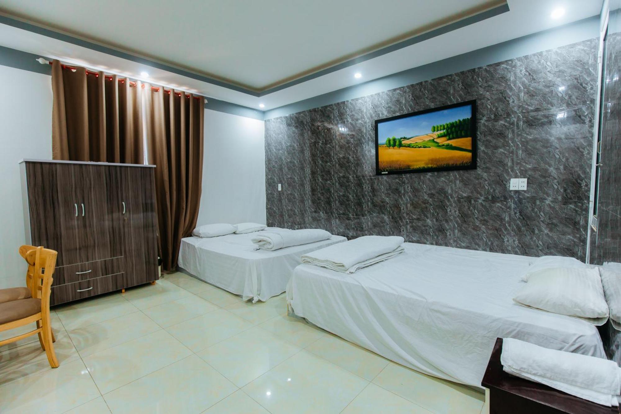 Hotel Tram Anh Nhon Trach Bagian luar foto
